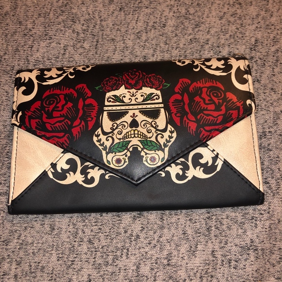 Loungefly Handbags - Star Wars clutch/wallet
